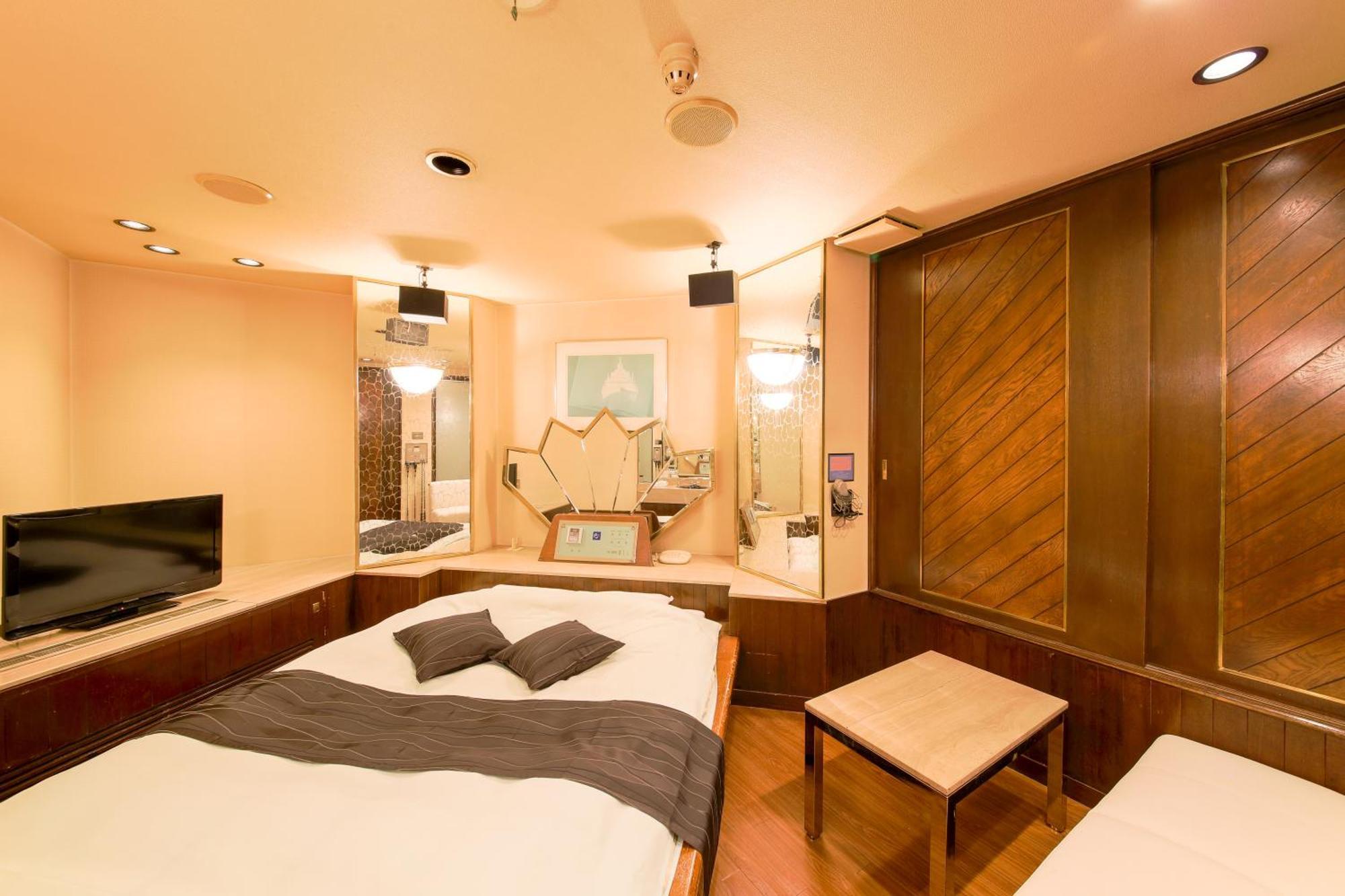 โรงแรมพับลิก แจม โรงแรม โอซาก้า